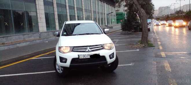 Mitsubishi L200 2014, 555,550 km - 2.5 l - Bakı