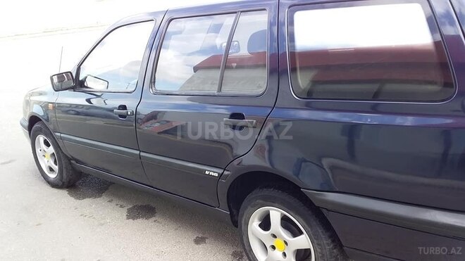 Volkswagen Golf 1995, 25,000 km - 1.9 l - Bakı