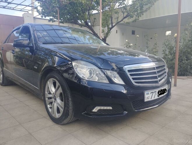 Mercedes E 220 2009, 189,000 km - 2.2 l - Qazax