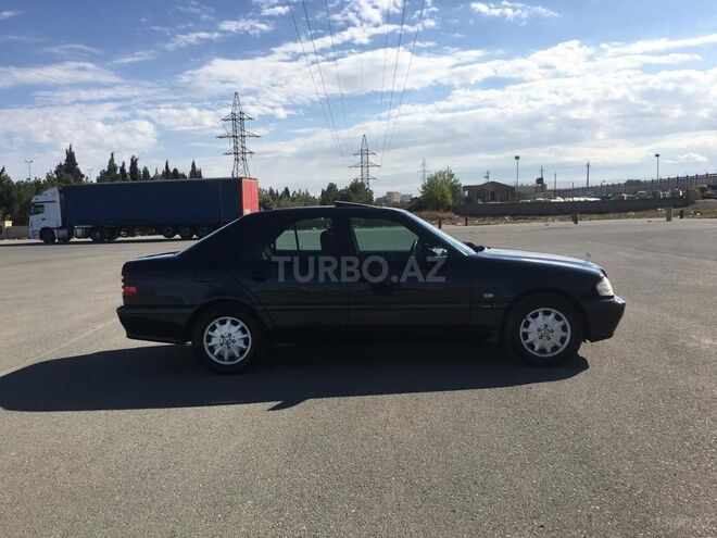 Mercedes C 240 1999, 206,000 km - 2.4 л - Gəncə