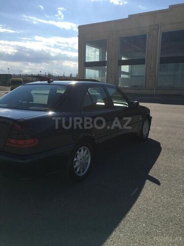 Mercedes C 240 1999, 206,000 km - 2.4 л - Gəncə