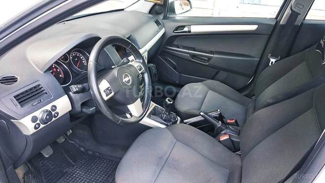 Opel Astra 2007, 218,000 km - 1.3 l - Bakı