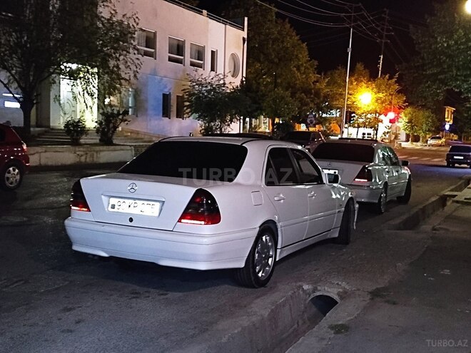 Mercedes C 240 1997, 386,505 km - 2.4 л - Şəki