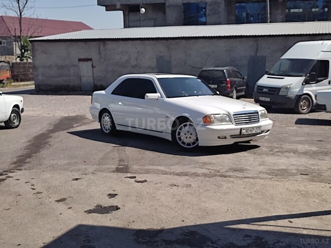 Mercedes C 240 1997, 386,505 km - 2.4 л - Şəki