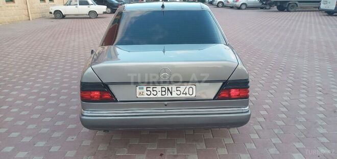 Mercedes E 230 1990, 295,989 km - 2.3 l - Şirvan