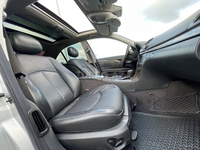 Mercedes E 320 2002, 281,000 km - 3.2 l - Bakı