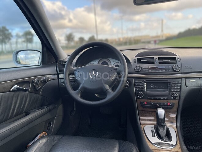 Mercedes E 320 2002, 281,000 km - 3.2 l - Bakı