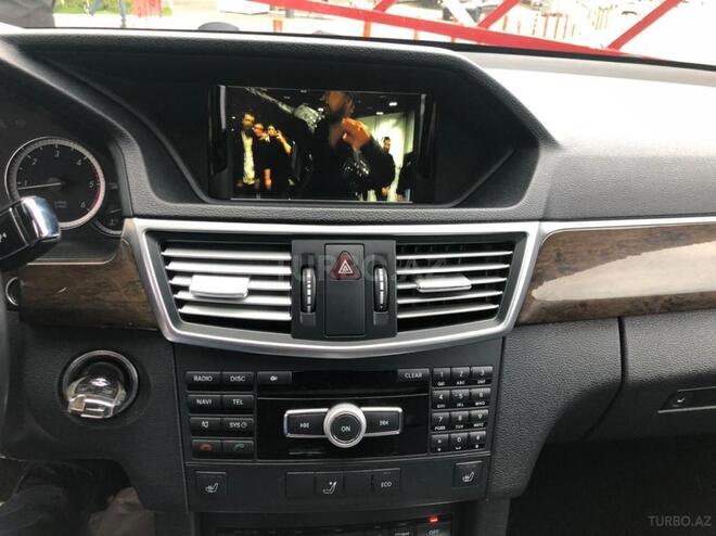 Mercedes E 220 2012, 133,385 km - 2.2 л - Bakı