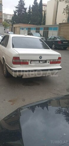 BMW 520 1991, 235,000 km - 2.0 l - Bakı