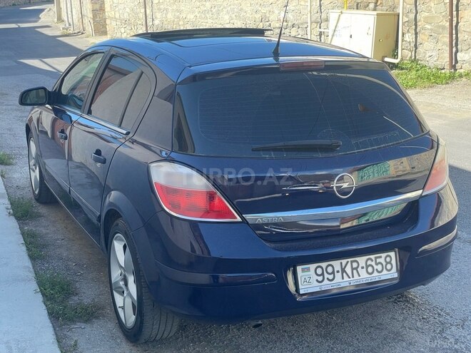 Opel Astra 2006, 236,000 km - 1.8 l - Şəki
