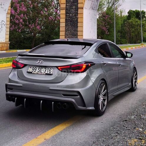 Hyundai Elantra 2015, 72,000 km - 1.8 l - Zaqatala