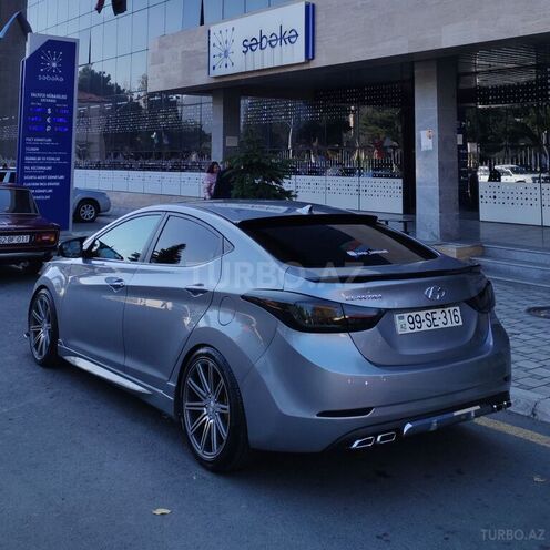 Hyundai Elantra 2015, 72,000 km - 1.8 l - Zaqatala