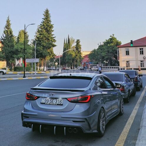 Hyundai Elantra 2015, 72,000 km - 1.8 l - Zaqatala