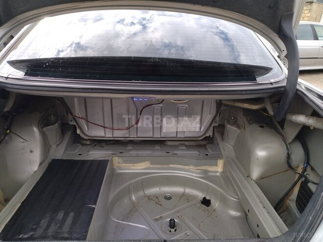 Mercedes E 240 1998, 285,000 km - 2.4 л - Sumqayıt
