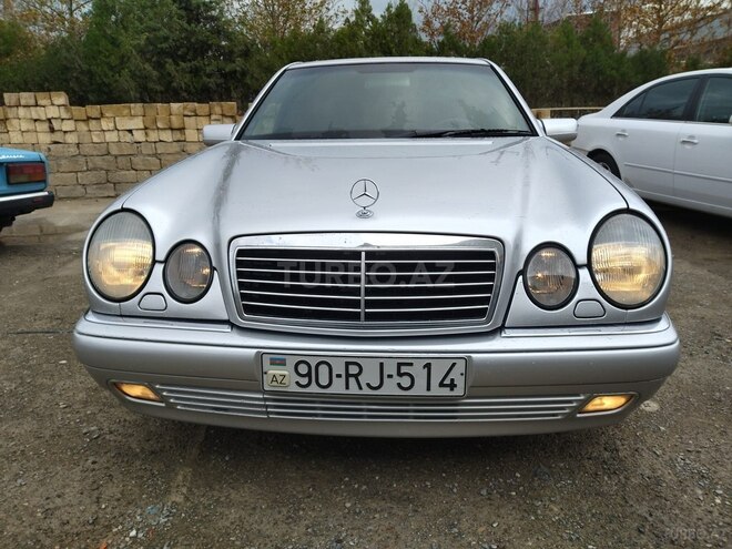 Mercedes E 240 1998, 285,000 km - 2.4 л - Sumqayıt
