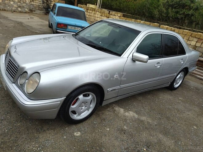 Mercedes E 240 1998, 285,000 km - 2.4 л - Sumqayıt