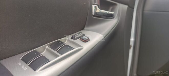 Toyota Corolla 2005, 211,685 km - 1.4 l - Bakı
