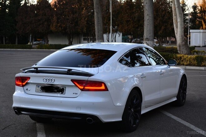 Audi A7 2011, 135,000 km - 3.0 l - Bakı