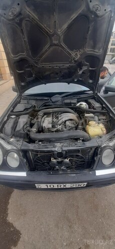 Mercedes E 290 1997, 567,000 km - 2.9 л - Salyan