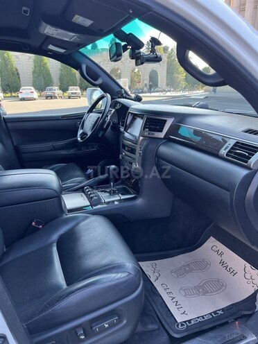 Lexus LX 570 2015, 280,000 km - 5.7 l - Şəmkir