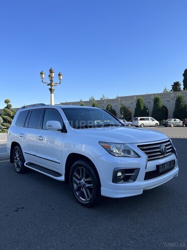 Lexus LX 570 2015, 280,000 km - 5.7 l - Şəmkir