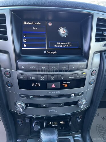 Lexus LX 570 2015, 280,000 km - 5.7 l - Şəmkir