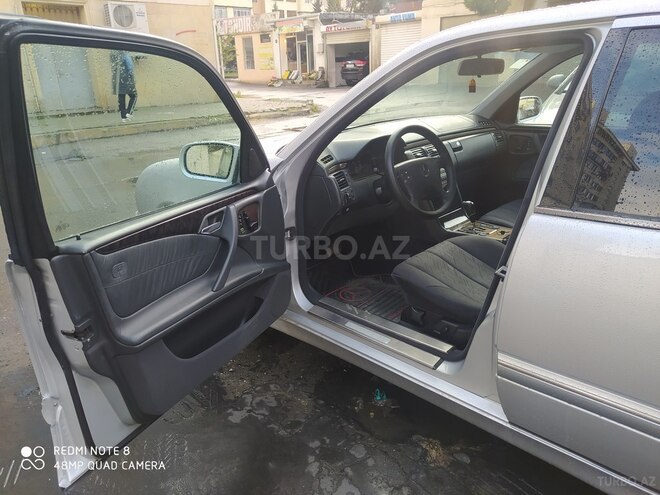 Mercedes E 280 1999, 350,000 km - 2.8 л - Bakı
