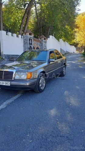 Mercedes E 250 1991, 658,000 km - 2.5 л - Şəki