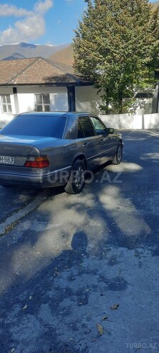 Mercedes E 250 1991, 658,000 km - 2.5 л - Şəki