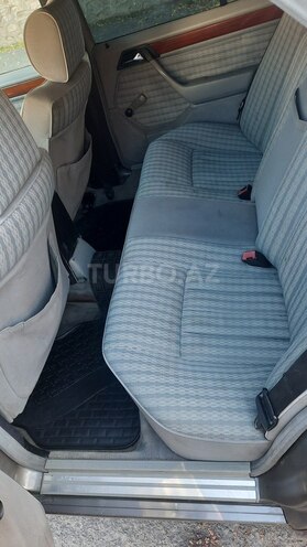 Mercedes E 250 1991, 658,000 km - 2.5 л - Şəki
