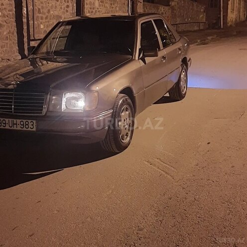 Mercedes E 250 1991, 658,000 km - 2.5 л - Şəki