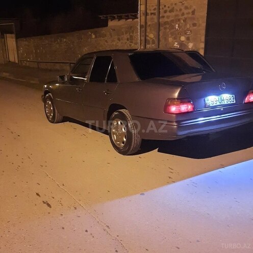Mercedes E 250 1991, 658,000 km - 2.5 л - Şəki