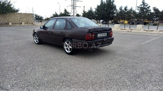 Opel Vectra 1995, 210,000 km - 2.0 l - Sumqayıt