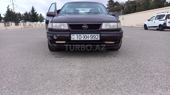 Opel Vectra 1995, 210,000 km - 2.0 l - Sumqayıt