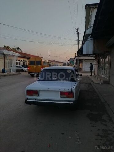 LADA (VAZ) 2107 2008, 200,000 km - 1.6 л - Sabirabad