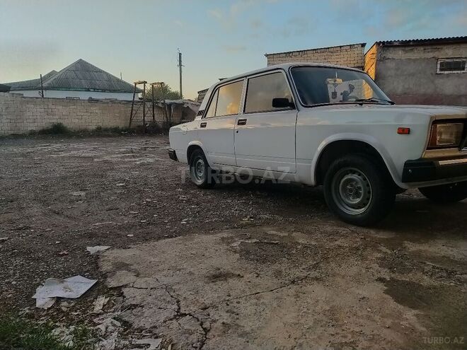 LADA (VAZ) 2107 2008, 200,000 km - 1.6 л - Sabirabad