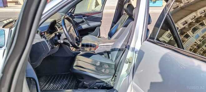 Mercedes E 220 2000, 351,000 km - 2.2 л - Bakı