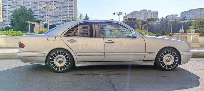 Mercedes E 220 2000, 351,000 km - 2.2 л - Bakı