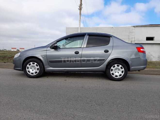 Iran Khodro Runna 2014, 305,000 km - 1.6 l - Biləsuvar