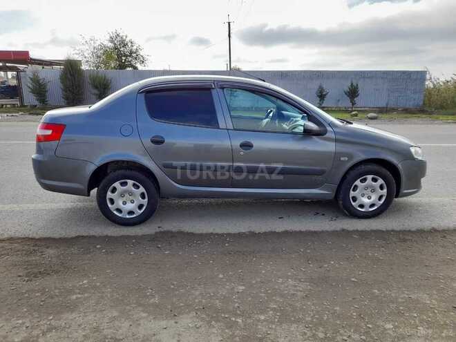 Iran Khodro Runna 2014, 305,000 km - 1.6 l - Biləsuvar