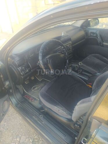 Opel Omega 1995, 896,560 km - 2.0 l - Tovuz