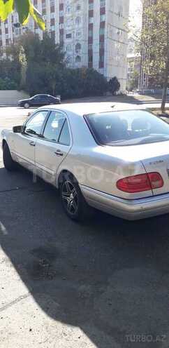 Mercedes E 280 1999, 261,000 km - 2.8 l - Gəncə