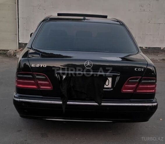 Mercedes E 270 2001, 373,000 km - 2.7 l - Bakı