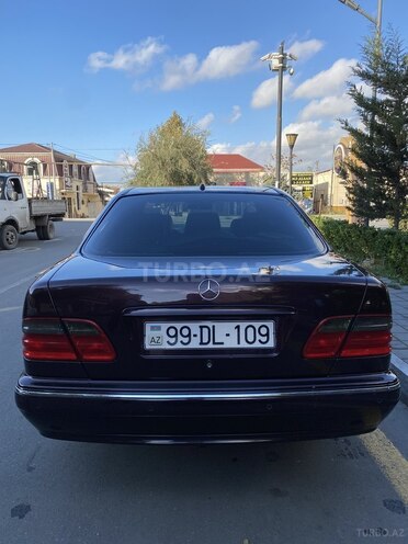 Mercedes E 280 2001, 181,000 km - 2.8 l - Bakı