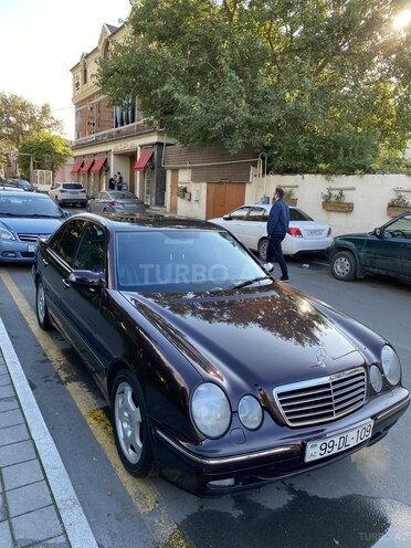 Mercedes E 280 2001, 181,000 km - 2.8 l - Bakı