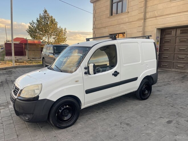 Fiat Doblo 2008, 190,000 km - 1.6 l - Bakı