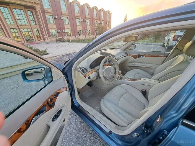 Mercedes E 320 2003, 259,321 km - 3.2 l - Bakı