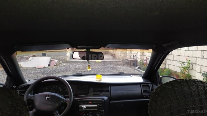 Opel Vectra 1996, 425,000 km - 1.8 л - Sumqayıt