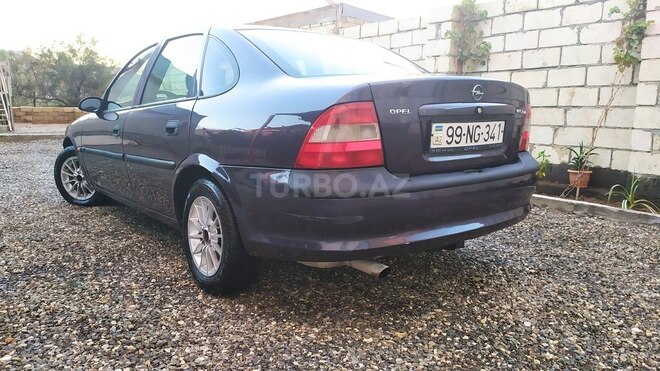 Opel Vectra 1996, 425,000 km - 1.8 л - Sumqayıt