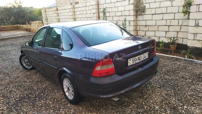 Opel Vectra 1996, 425,000 km - 1.8 л - Sumqayıt
